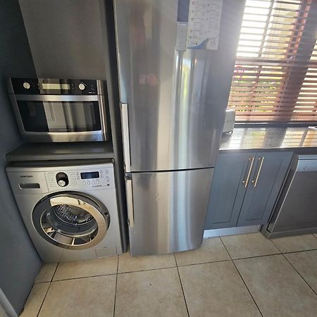 Apartamento Six Whale Rock Gardens With Back Up Power For Load Shedding Plettenberg Bay Exterior foto