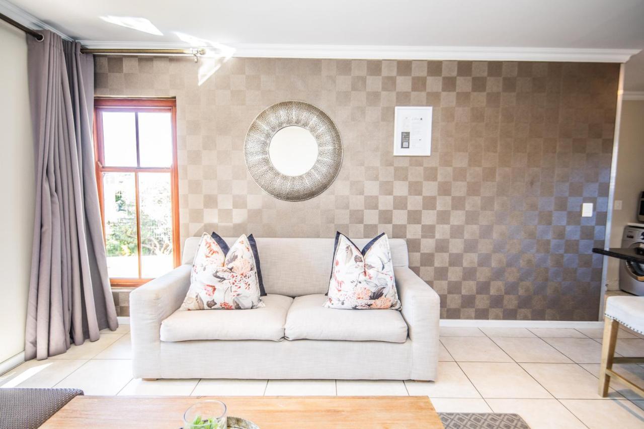 Apartamento Six Whale Rock Gardens With Back Up Power For Load Shedding Plettenberg Bay Exterior foto