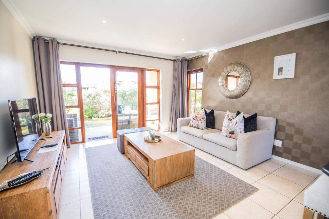 Apartamento Six Whale Rock Gardens With Back Up Power For Load Shedding Plettenberg Bay Exterior foto