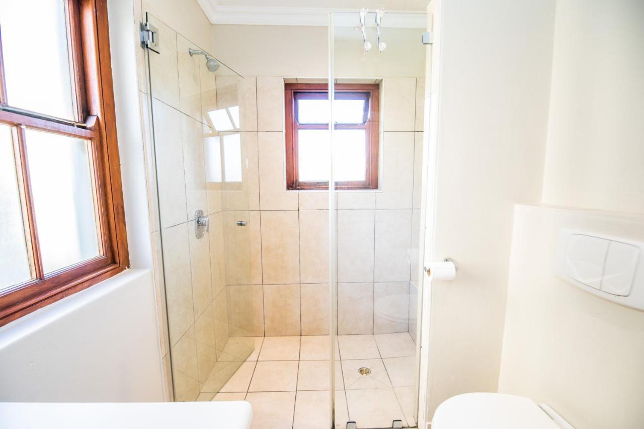 Apartamento Six Whale Rock Gardens With Back Up Power For Load Shedding Plettenberg Bay Exterior foto