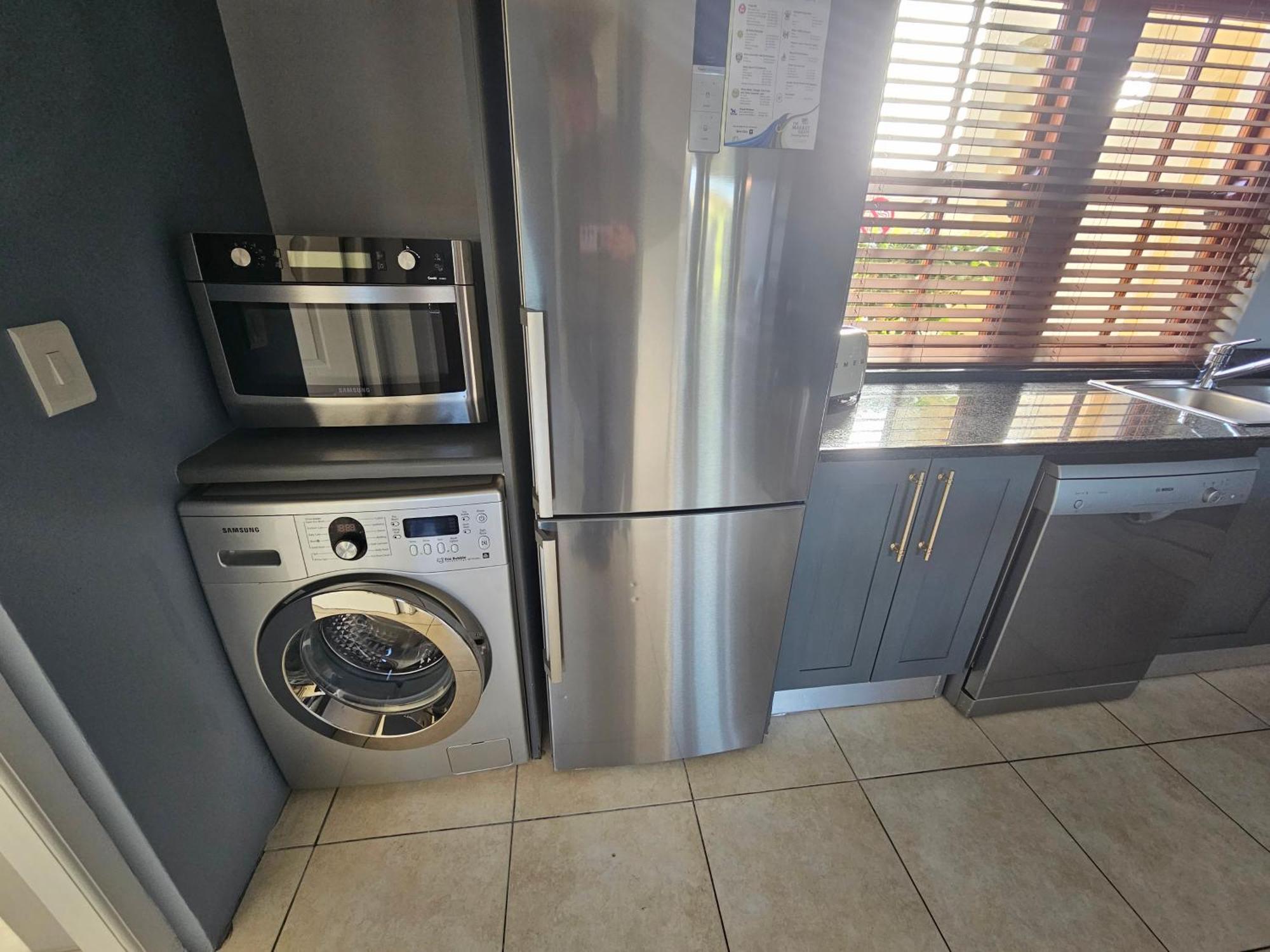 Apartamento Six Whale Rock Gardens With Back Up Power For Load Shedding Plettenberg Bay Exterior foto