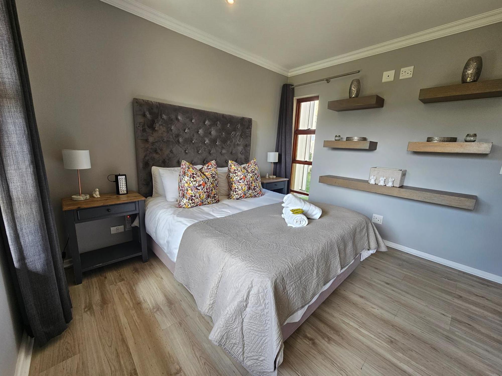 Apartamento Six Whale Rock Gardens With Back Up Power For Load Shedding Plettenberg Bay Exterior foto